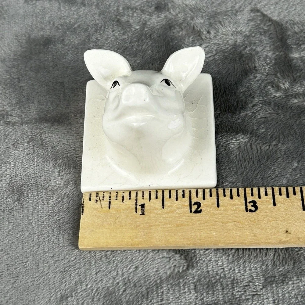 Vintage White Ceramic Pig Head Dish Towel Apron Holder Hanger Wall Mount Farm